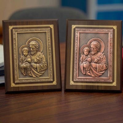Tranh Giuse Bế Chúa Bằng Đồng Khổ Dọc 20x25 - Quà Tặng Công Giáo