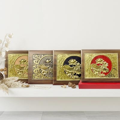 Tranh hoa sen bằng đồng khổ ngang 20cm x 25cm bày bàn làm việc, kệ tủ cực đẹp