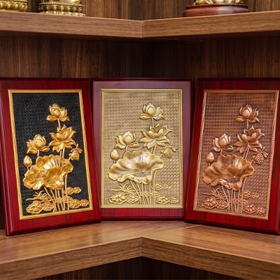 Tranh hoa sen bằng đồng khổ dọc 23cm x 32cm
