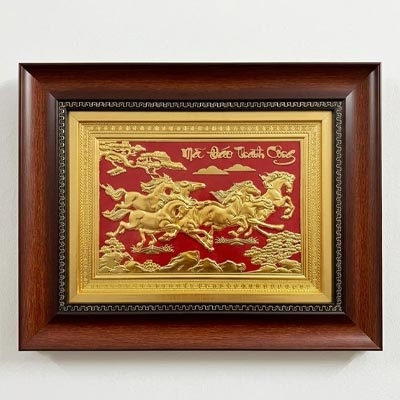 Quà Tặng Tranh Mã Đáo Thành Công Bằng Đồng Dát Vàng Khổ 28cm x 35cm